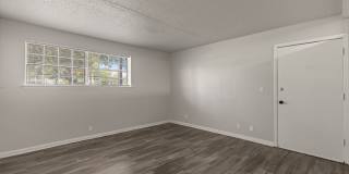 Crossings at Midtown Gallery 90