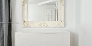 622 15th St Gallery 24