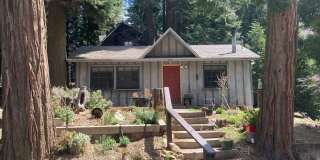 Charming Cottage Gallery 1