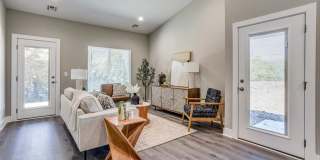Modern 4 Bedroom Home in Falcon Falls Near Heights High School Gallery 6