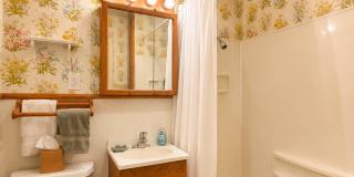 Charming Downtown Historic Fully Furnished Rental Gallery 10