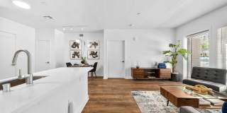 The Elinor Gallery 48