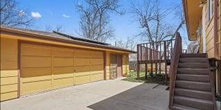AMAZING 5 Bed 2 Bath Single Family Home in South Boulder! Gallery 25
