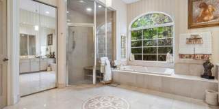 2540 Fairway Island Drive Gallery 28