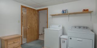 Vintage Charm Meets Modern Comfort in Fairbanks! Gallery 26