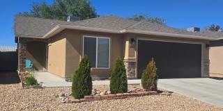 Beautiful home available now! Gallery 1