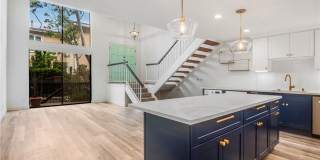 984 Granville Avenue Gallery 3
