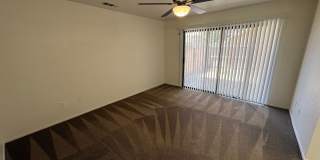 NW Condo Near Shopping Center Available Now! Gallery 17