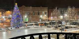 913 Main Street Gallery 6