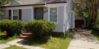 18708 Shaftsbury Avenue Gallery 1