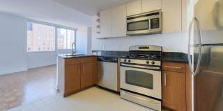 The Brooklyner Gallery 41