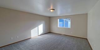 Price Drop!-Exceptional 2200 sq ft Three Bedroom 2 Bath Rambler in Fed Way - with A/C Gallery 36