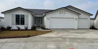 Stunning 4-Bedroom Home! Gallery 1