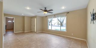 5-Bedroom Tempe Home with Private Pool, Guest House & Garage Near ASU Gallery 27