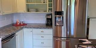 Gorgeous Waterfront Home on Bainbridge Island Gallery 16
