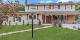 Four-Bedroom Colonial with Pool in Toms River Gallery 1