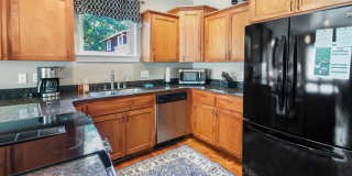 Parker Townhome: Luxurious Furnished Townhome, Attached 2 Car Garage, $300 Utility Fee Parker Townhome: Luxurious Furnished Townhome, Attached 2 Car Garage, $300 Utility Fee Gallery 13