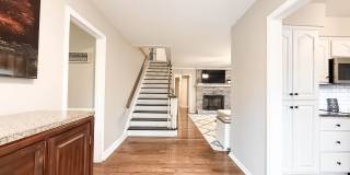 Spacious Fully-Furnished 5-Bedroom Home | Mid-Term Rental in Green Island Hills Gallery 24