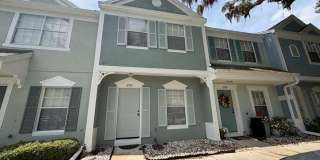Charming 2 bed 2.5 bathroom Gallery 1