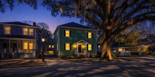 $300 OFF April Rent! Ground-Floor Renovated 1BR Near SCAD Gallery 16