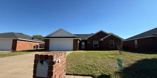 Mesa School District! 3 Bedroom Home! Dogs Okay! Gallery 1
