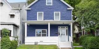 Newly Renovated 5-Bedroom Beauty! Gallery 1