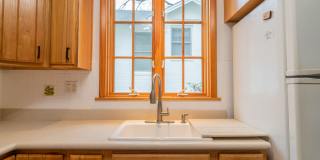 FOR RENT in LAKE BOTTOM! Available NOW! Gallery 16