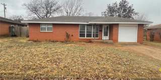 1019 N Randall Avenue Gallery 1