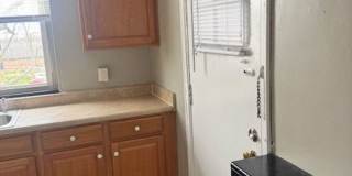 Knoxville Manor Gallery 20
