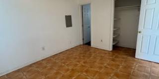 305 Wisconsin Gallery 5