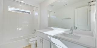 Modern Comfort in Avery Centre – Ready for You! Gallery 22