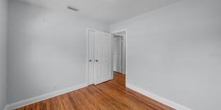 814 W INDIANA AVENUE Gallery 32