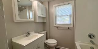 4 Bedroom 2 Bathroom in Harrisburg! Gallery 31