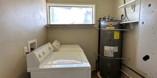 Cutest 3-Bedroom House with Covered Back Patio + Bonus Storage/Office! Gallery 19