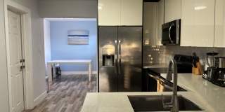 4580 Northeast 3rd Avenue Gallery 7