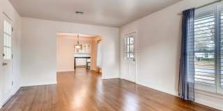 Charming 2 BR / 1 Bath in highly desirable Terrell Heights of San Antonio! Gallery 9