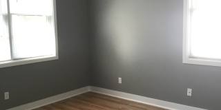 351 S. Madison St Gallery 15