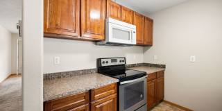Spacious 3-Bed Duplex in Central Spokane — Washer/Dryer Included Gallery 8