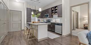 Riverhouse Gallery 5