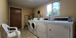Conveniently located South Kirkland near Downtown-Laurel Park Gallery 16