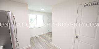 The Ivy on 5th Gallery 21