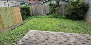 $1545 - 2 bed 1.5 bath - Duplex located in Riverside Gallery 12