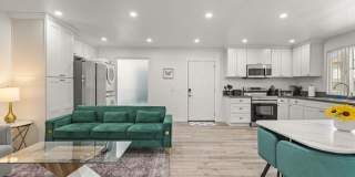 2615 Lake Avenue Gallery 7
