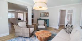 Luxury Annual Rental with Resort-Style Pool on Longboat Key Gallery 37