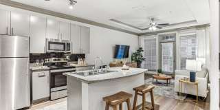 Avana Uptown Gallery 10