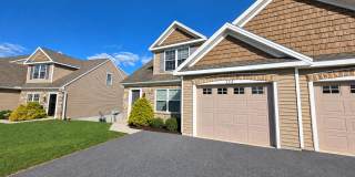 Beautiful 3 Bedroom Townhome in New Community! Gallery 1