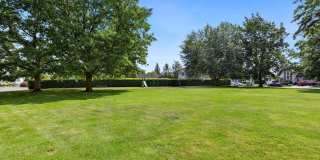 Charming 3-Bedroom Home in Magnuson Place Gallery 27