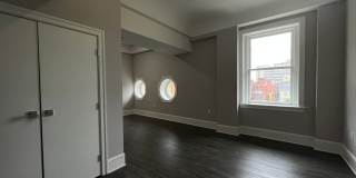 306 W Franklin Gallery 21