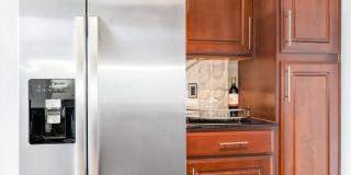 Jackson Hill Gallery 24