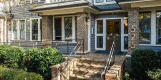 525 East Apartments Gallery 52